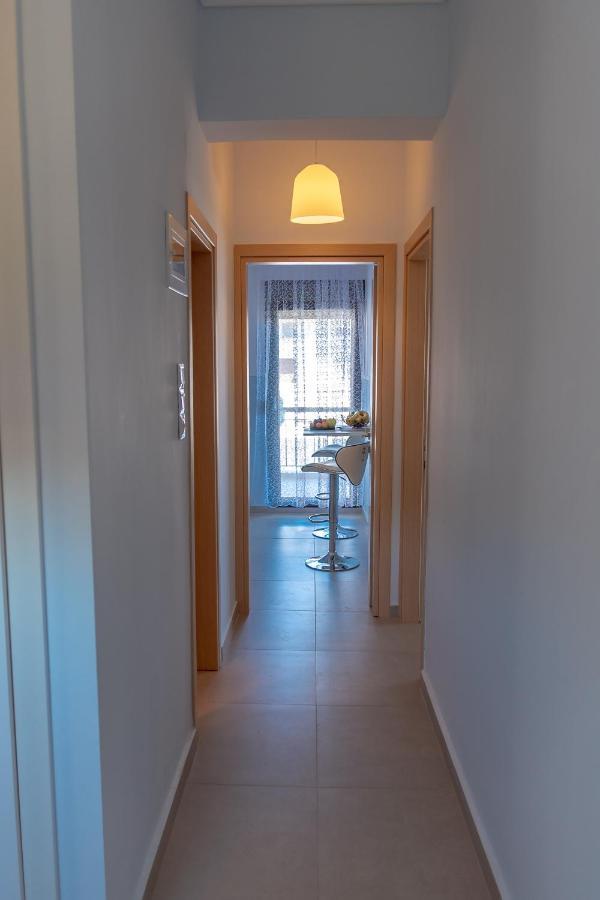 Dimi Seafront Apartment By Rentals Pro Services - Неа-Муданья Экстерьер фото