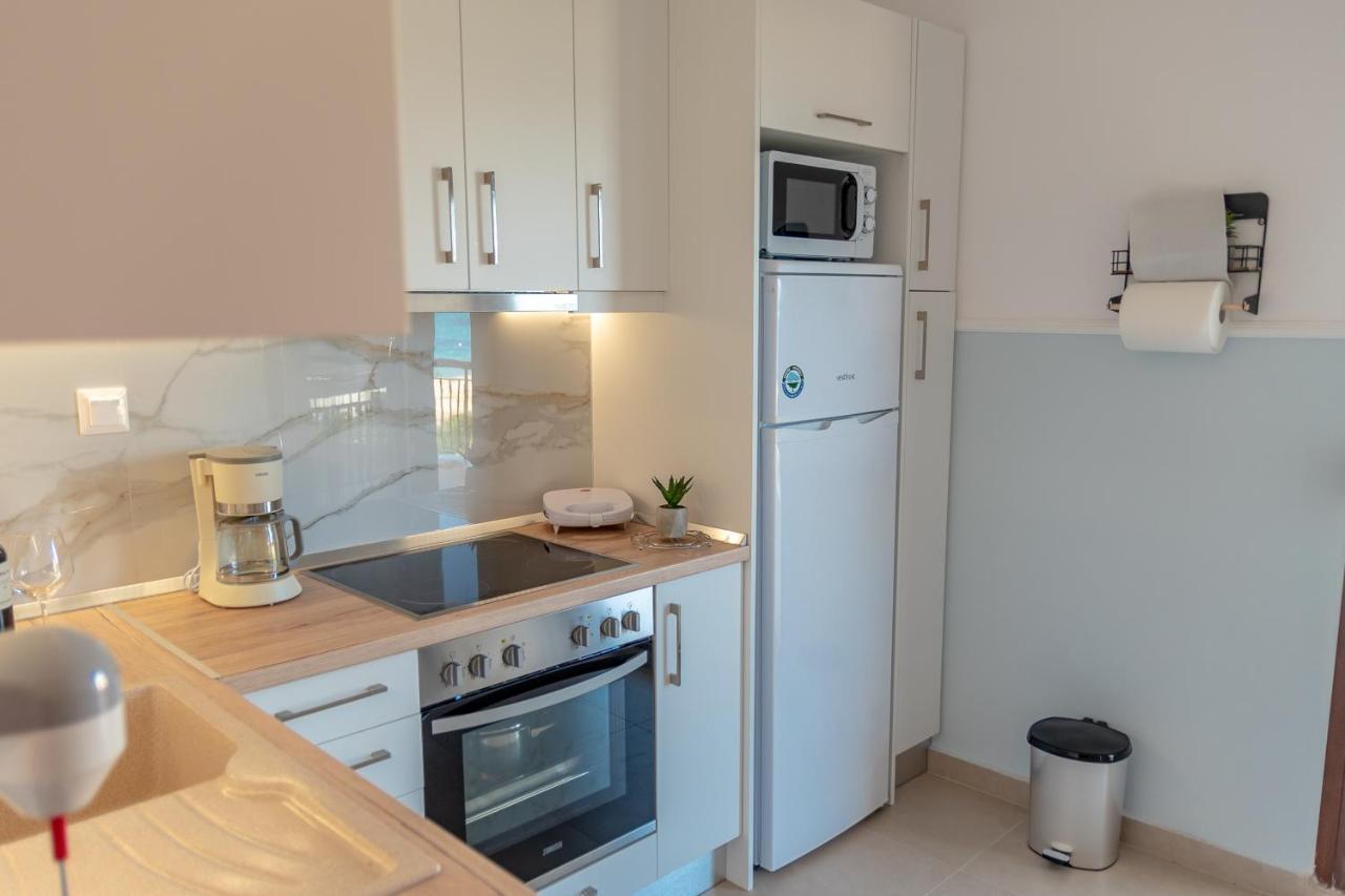 Dimi Seafront Apartment By Rentals Pro Services - Неа-Муданья Экстерьер фото