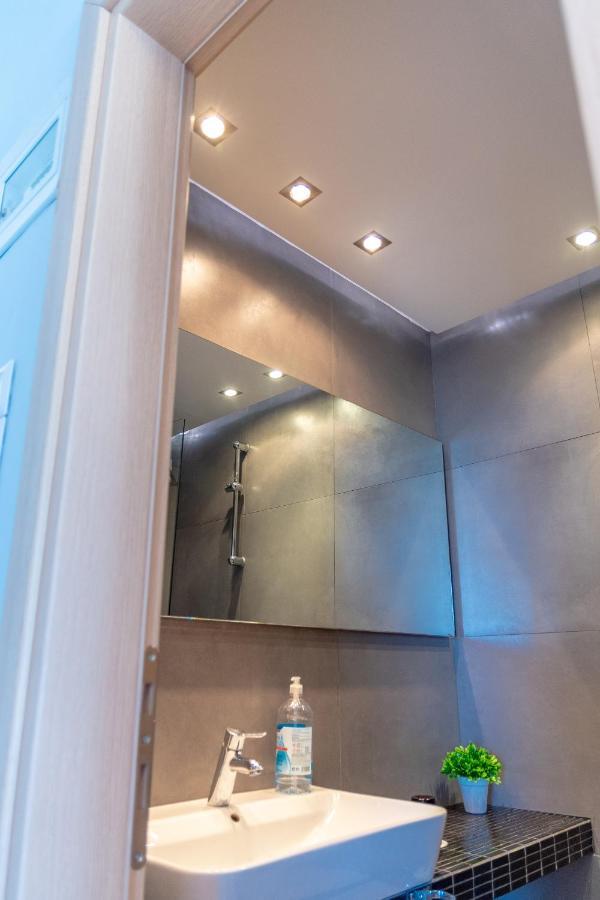 Dimi Seafront Apartment By Rentals Pro Services - Неа-Муданья Экстерьер фото