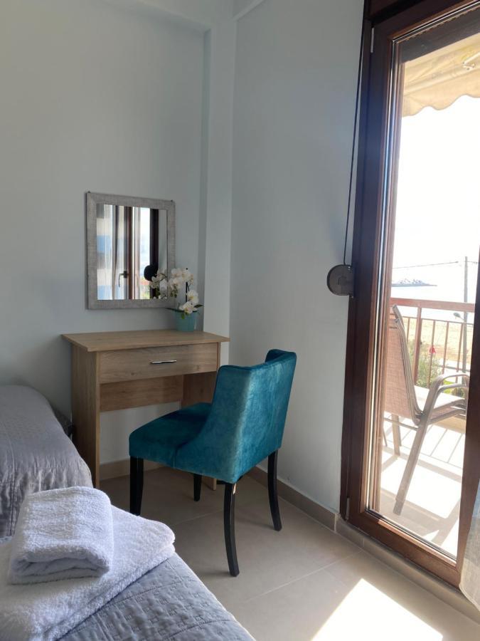 Dimi Seafront Apartment By Rentals Pro Services - Неа-Муданья Экстерьер фото